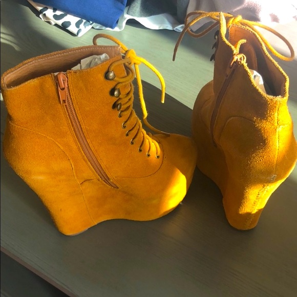 🤍 EUC Jeffrey Campbell Damsel Stacked Side Zip Boots - Picture 8 of 9